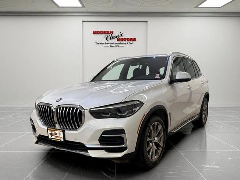 Used 2022 BMW X5 sDrive40i w/ Premium Package image 3