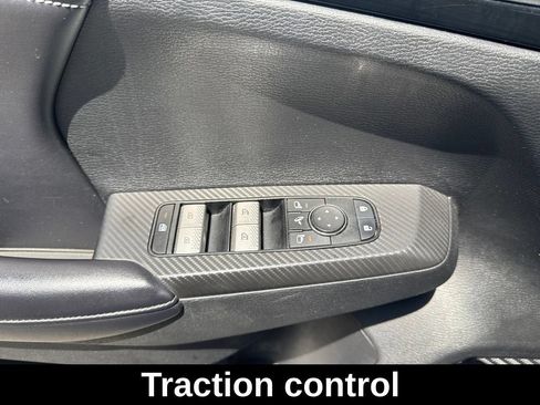 Used 2024 Mitsubishi Outlander SE AWD/4WD image 6