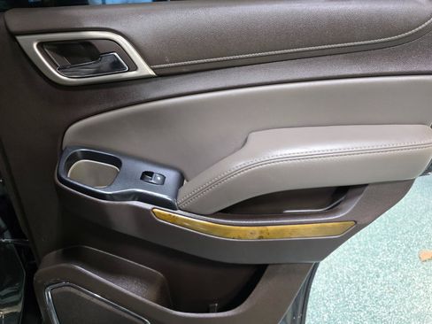 Used 2017 GMC Yukon Denali w/ Open Road Package image 37