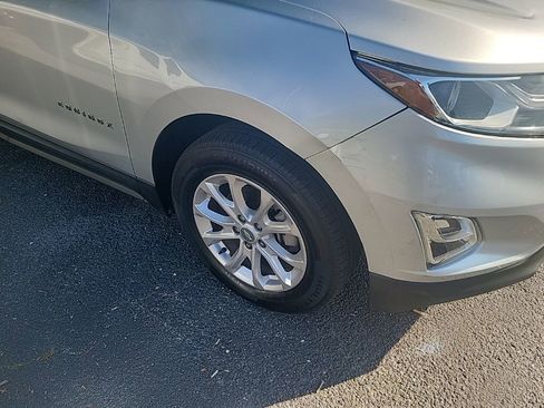 Used 2020 Chevrolet Equinox LS image 5