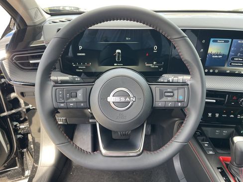 New 2026 Nissan Kicks SR w/ Cold Weather Package image 13