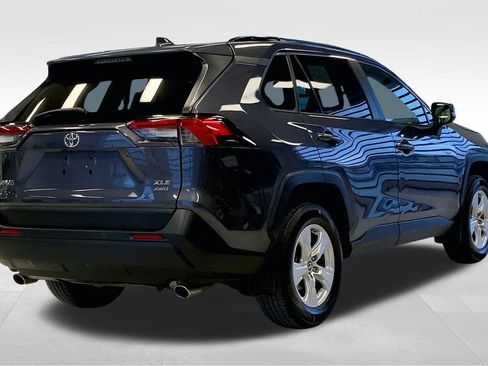 Used 2019 Toyota RAV4 XLE image 13