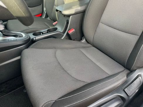 Certified 2024 Kia Forte LXS w/ LXS Technology Package image 21