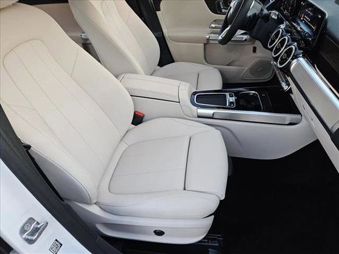 Used 2026 Mercedes-Benz GLB 250 image 19