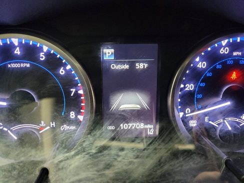 Used 2018 Toyota Highlander LE w/ Protection Package #3 image 23