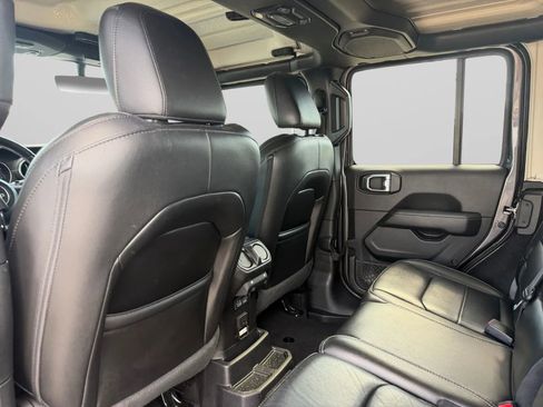 Used 2021 Jeep Wrangler Unlimited Sahara AWD/4WD image 27