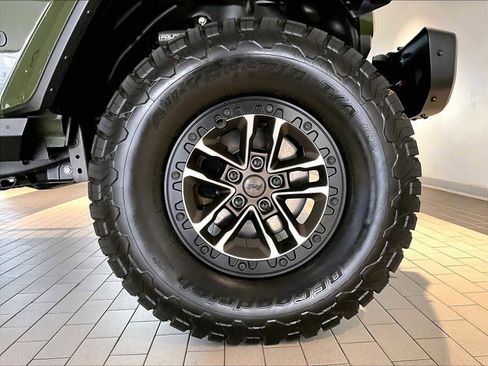 Used 2024 Jeep Wrangler Unlimited Rubicon 4xe image 14