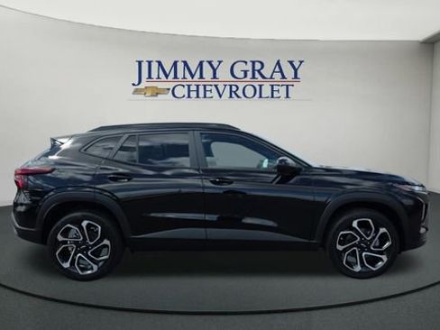 New 2026 Chevrolet Trax RS w/ Driver Confidence Package image 6