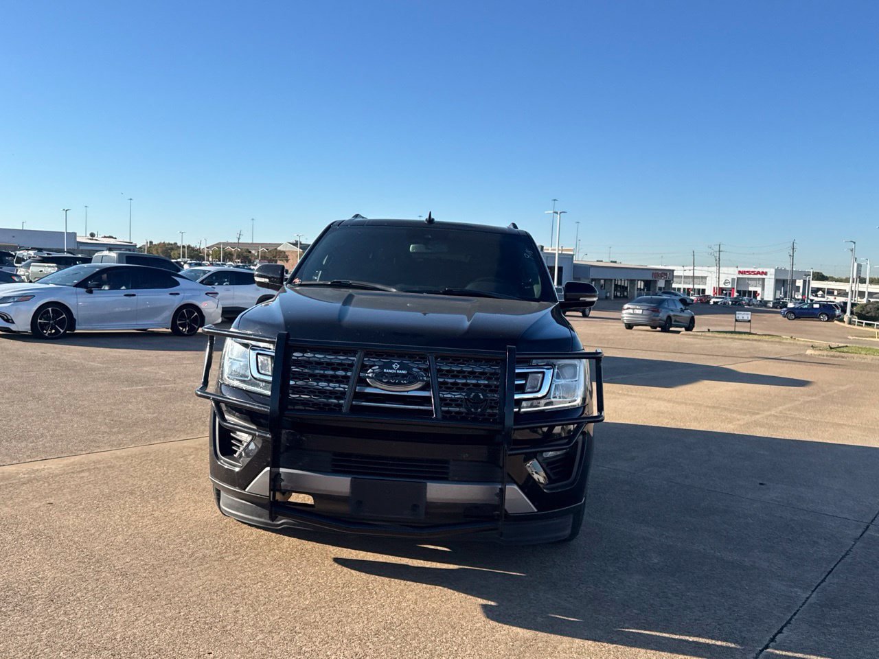 Used 2019 Ford Expedition XLT w/ Equipment Group 202A RWD image 8
