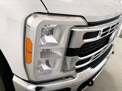 Used 2023 Ford F350 XLT w/ 360-Degree Camera Package AWD/4WD image 12