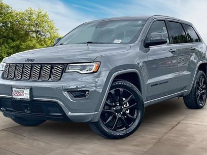 Used 2020 Jeep Grand Cherokee Altitude