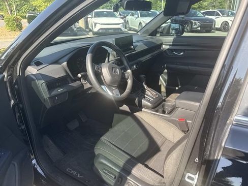 Used 2024 Honda CR-V Sport image 3