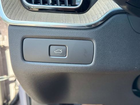 New 2026 Volvo XC60 B5 Plus w/ Climate Package image 30