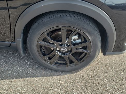 Used 2023 Nissan Kicks SR w/ SR Premium Package FWD image 40