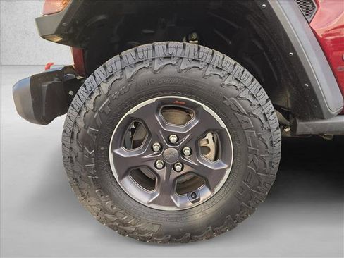 Used 2021 Jeep Gladiator Rubicon image 9