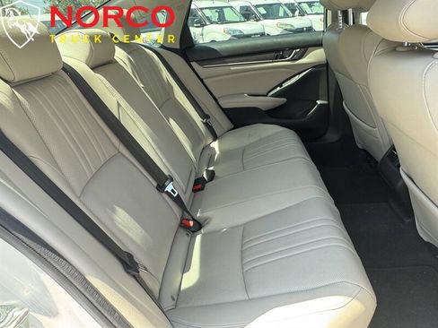 Used 2020 Honda Accord Touring image 15