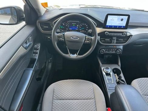 Used 2021 Ford Escape SE w/ SE Sport Appearance Package FWD image 12