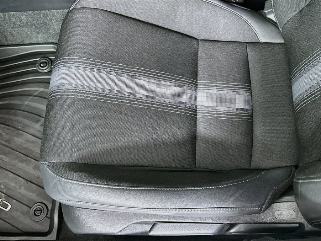 Used 2025 Honda Civic Sport image 19