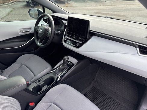 Used 2024 Toyota Corolla SE image 16