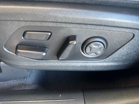 Certified 2023 Kia Sorento SX image 53