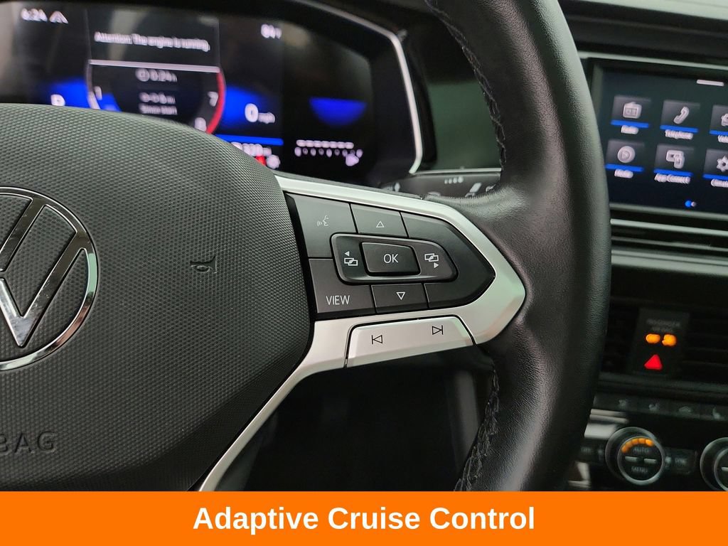 Used 2023 Volkswagen Jetta SE w/ Panoramic Sunroof Package FWD image 19