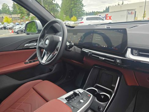 Used 2026 BMW X1 xDrive28i w/ Technology Package AWD/4WD image 10