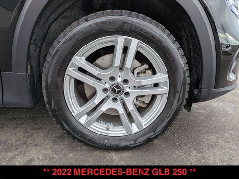 Used 2022 Mercedes-Benz GLB 250 4MATIC image 30