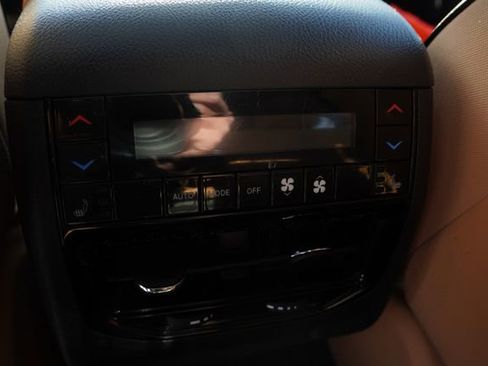 Certified 2024 Jeep Grand Cherokee L Summit w/ High Altitude Package image 20