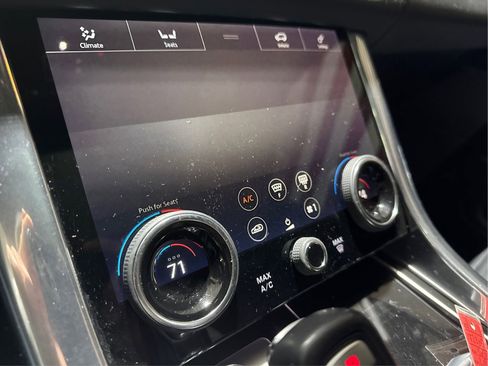 Used 2019 Land Rover Range Rover Sport HSE image 25