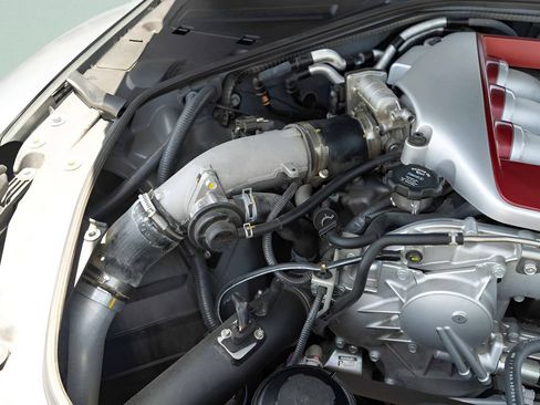 Used 2013 Nissan GT-R Black Edition AWD/4WD image 24
