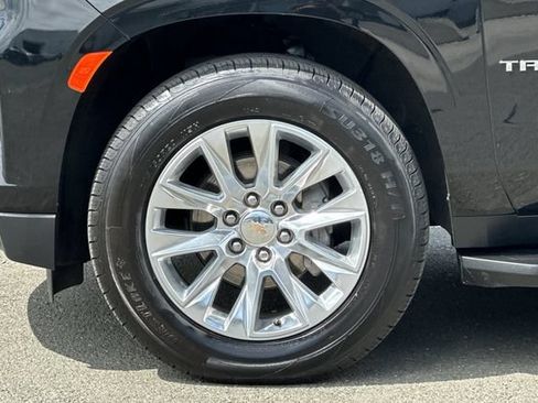 Used 2024 Chevrolet Tahoe Premier AWD/4WD image 31