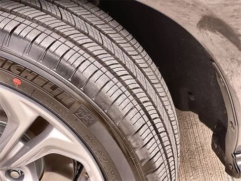 Certified 2025 Honda Accord LX image 23