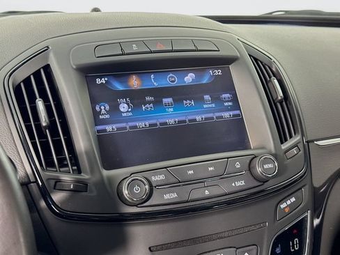 Used 2017 Buick Regal AWD image 14