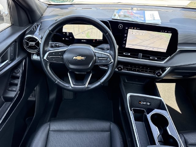 Used 2025 Chevrolet Equinox LT w/ Convenience Package II FWD image 12