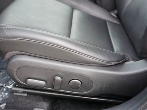 Used 2024 Hyundai Kona Limited image 14