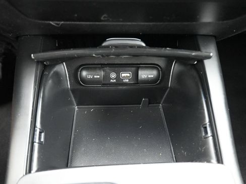 Used 2017 Kia Sorento AWD image 18