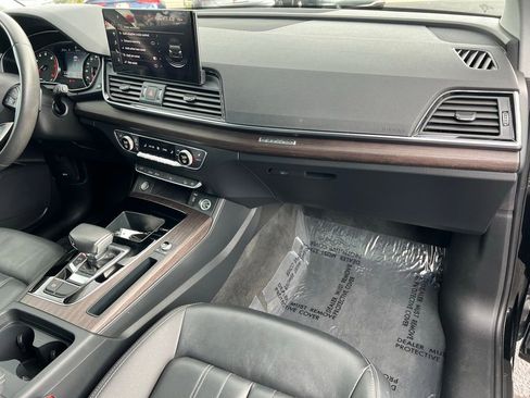 Used 2023 Audi Q5 2.0T Premium w/ Convenience Package image 45