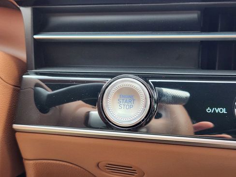 New 2026 Genesis GV70 2.5T Advanced image 15