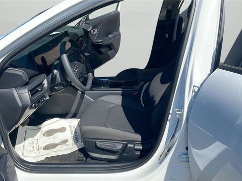 New 2026 Kia K4 FWD image 21
