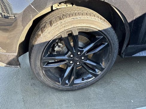 Used 2020 Ford Edge ST w/ Equipment Group 401A image 8