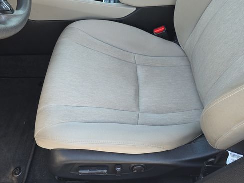 Used 2023 Honda Accord EX image 28