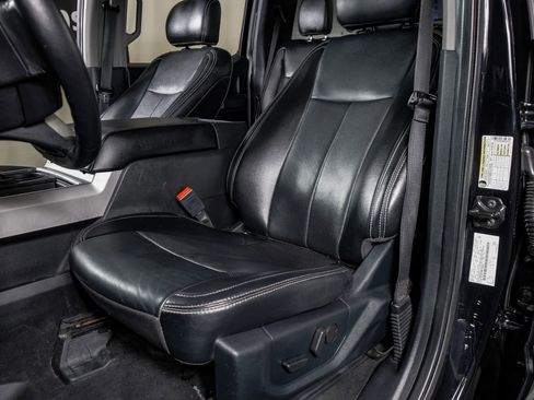 Used 2021 Ford F250 Lariat w/ Lariat Ultimate Package image 28