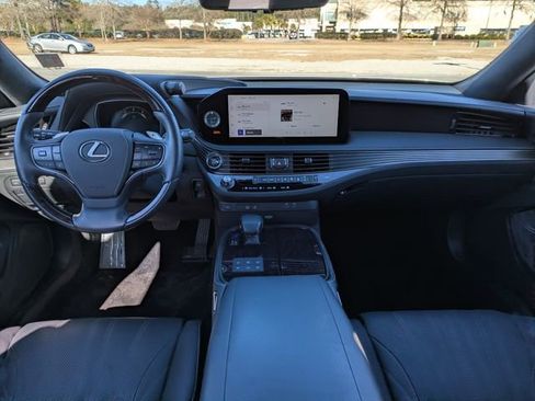 Certified 2023 Lexus LS 500 AWD w/ Luxury Package image 14