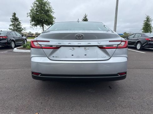 Used 2025 Toyota Camry LE image 6