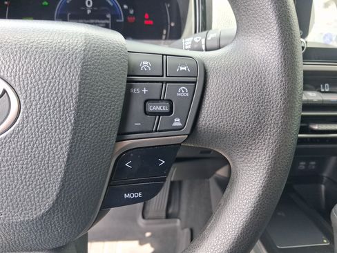 Used 2026 Toyota Camry LE FWD image 18