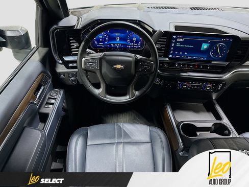 Used 2024 Chevrolet Silverado 2500 High Country w/ High Country Premium Package AWD/4WD image 27