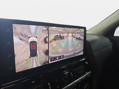 New 2026 Nissan Pathfinder SL image 23