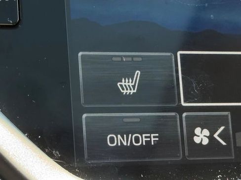 Certified 2025 Subaru Ascent Bronze Edition image 19