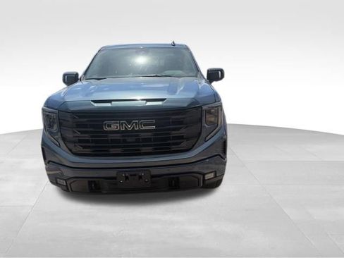 Used 2026 GMC Sierra 1500 Elevation w/ Elevation Premium Package AWD/4WD image 2