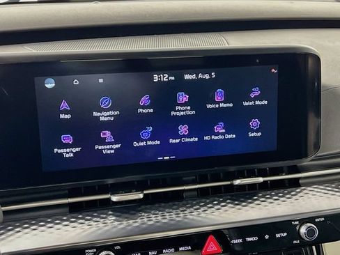 Used 2023 Kia Carnival SX Prestige FWD image 17